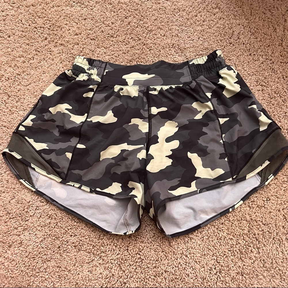 Lululemon Hotty Hot Shorts